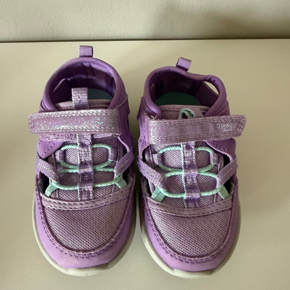 OshKosh B' Gosh Toddler Girls Durable Play Sandal Size 8